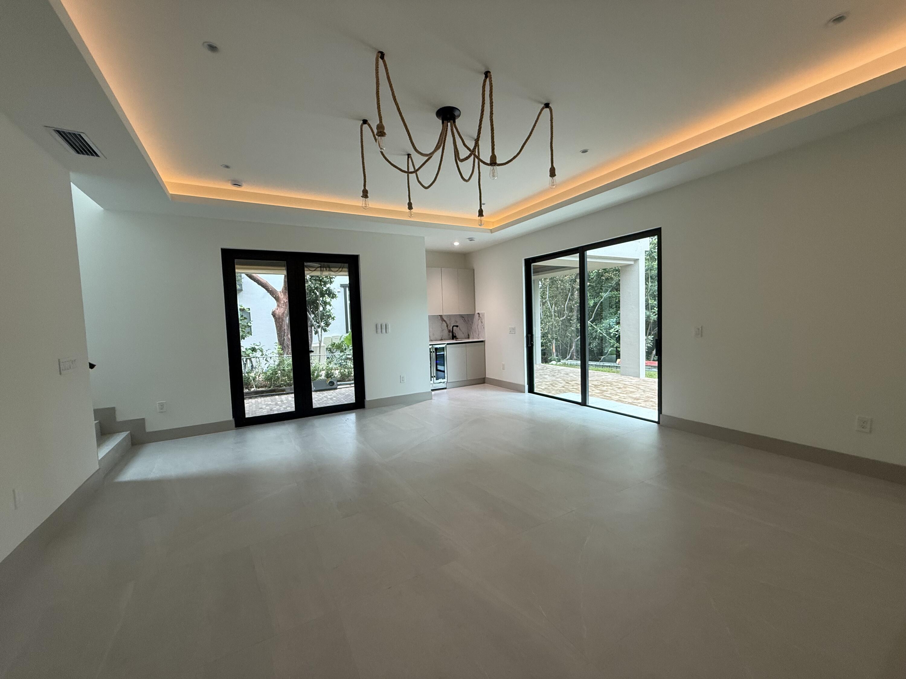109 Point Pleasant Drive Key Largo, FL 33037 - Photo 42 of 58 MAIN LEVEL LIVING