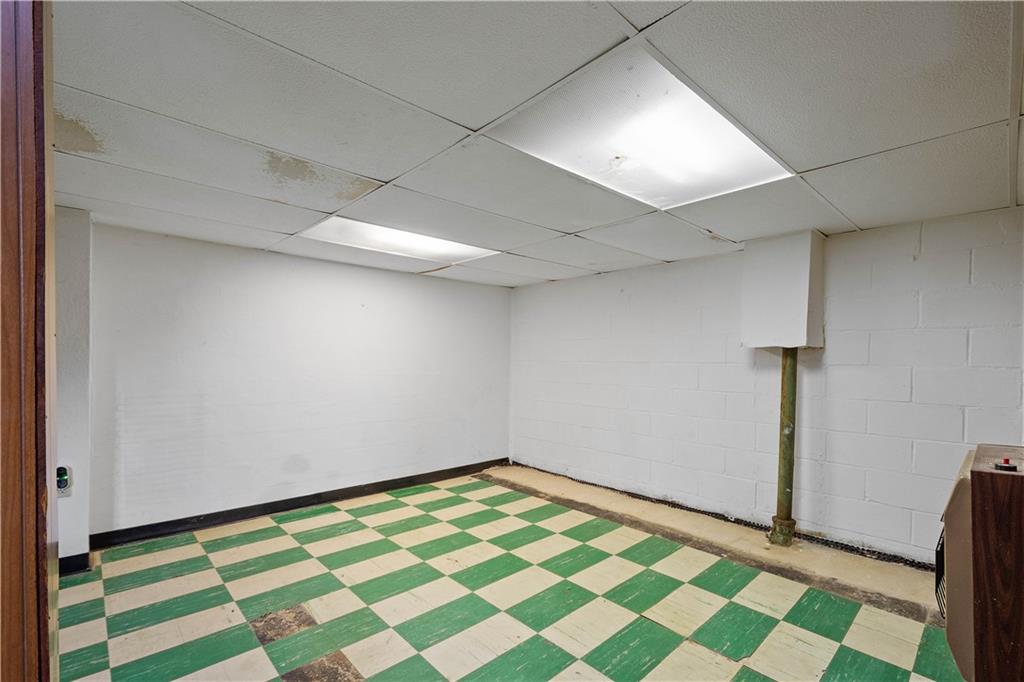 174 Seavey Road Pittsburgh, PA 15223 - Photo 20 of 28 Gallery Image 20