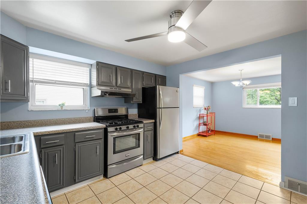 174 Seavey Road Pittsburgh, PA 15223 - Photo 8 of 28 Gallery Image 8