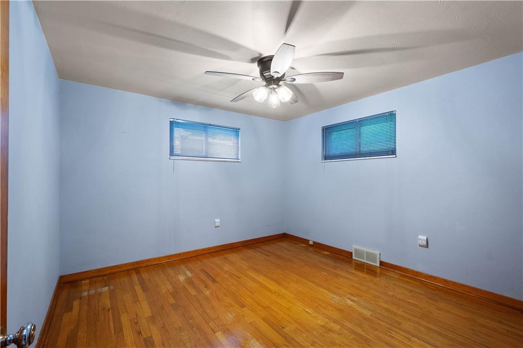 174 Seavey Road Pittsburgh, PA 15223 - Photo 10 of 28 Gallery Image 10