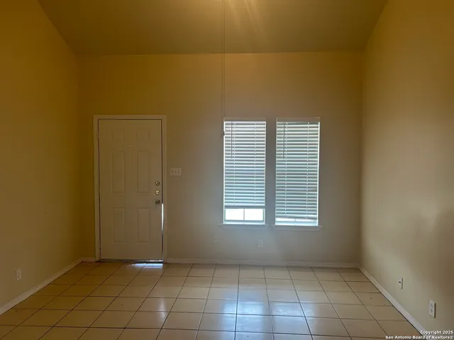 $800 | 7637 Windsor Oaks, San Antonio, TX 78239