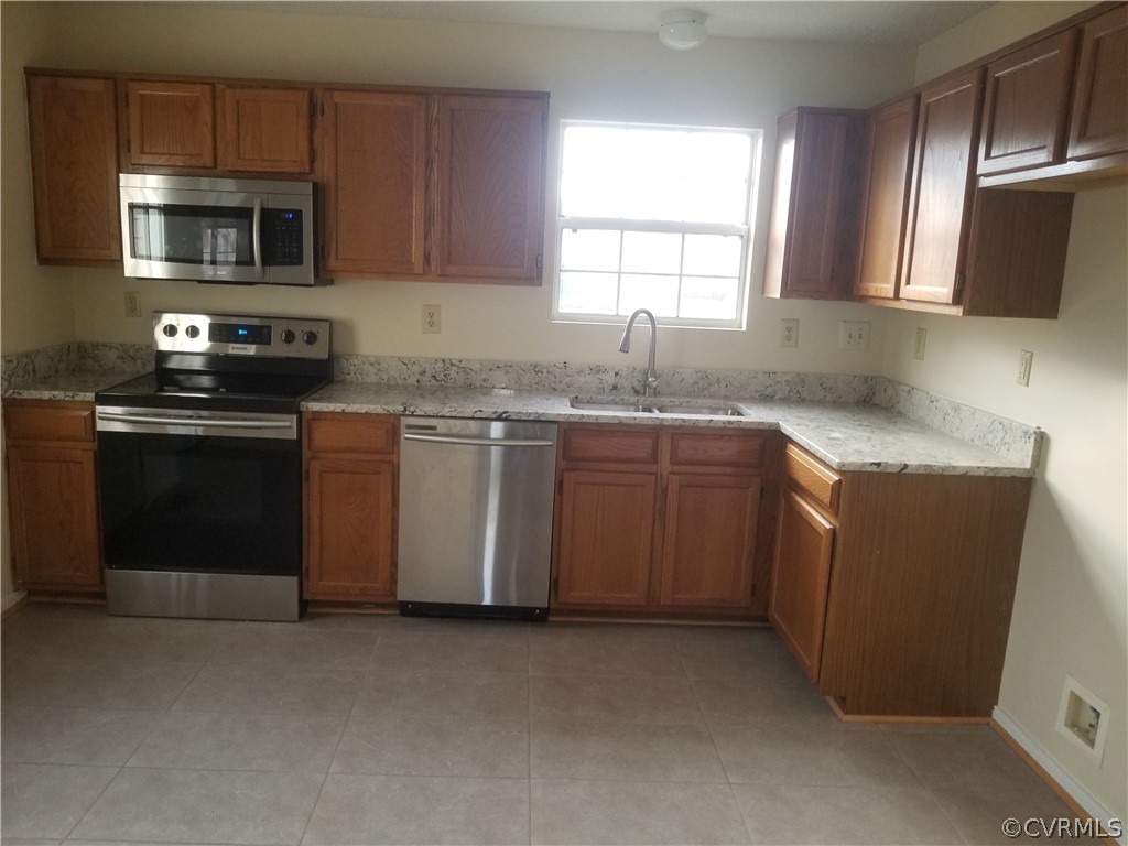 6410 North Midview Road Henrico, VA 23231 - Photo 7 of 46 Gallery Image 7