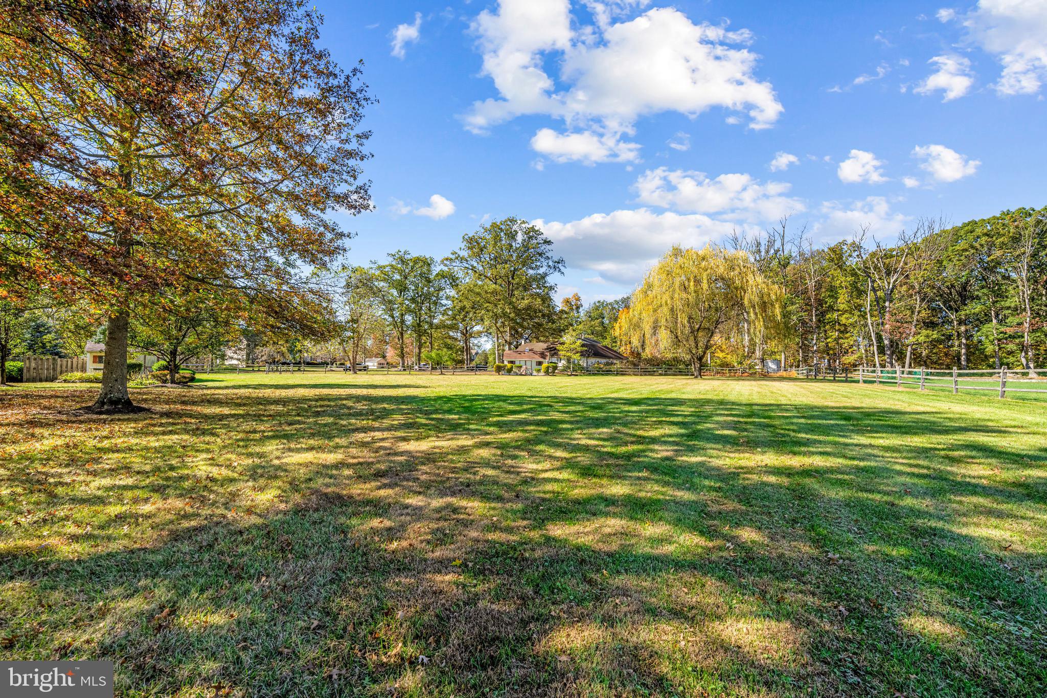 9 Log Cabin Road Perkasie, PA 18944 - Photo 3 of 47 Backyard