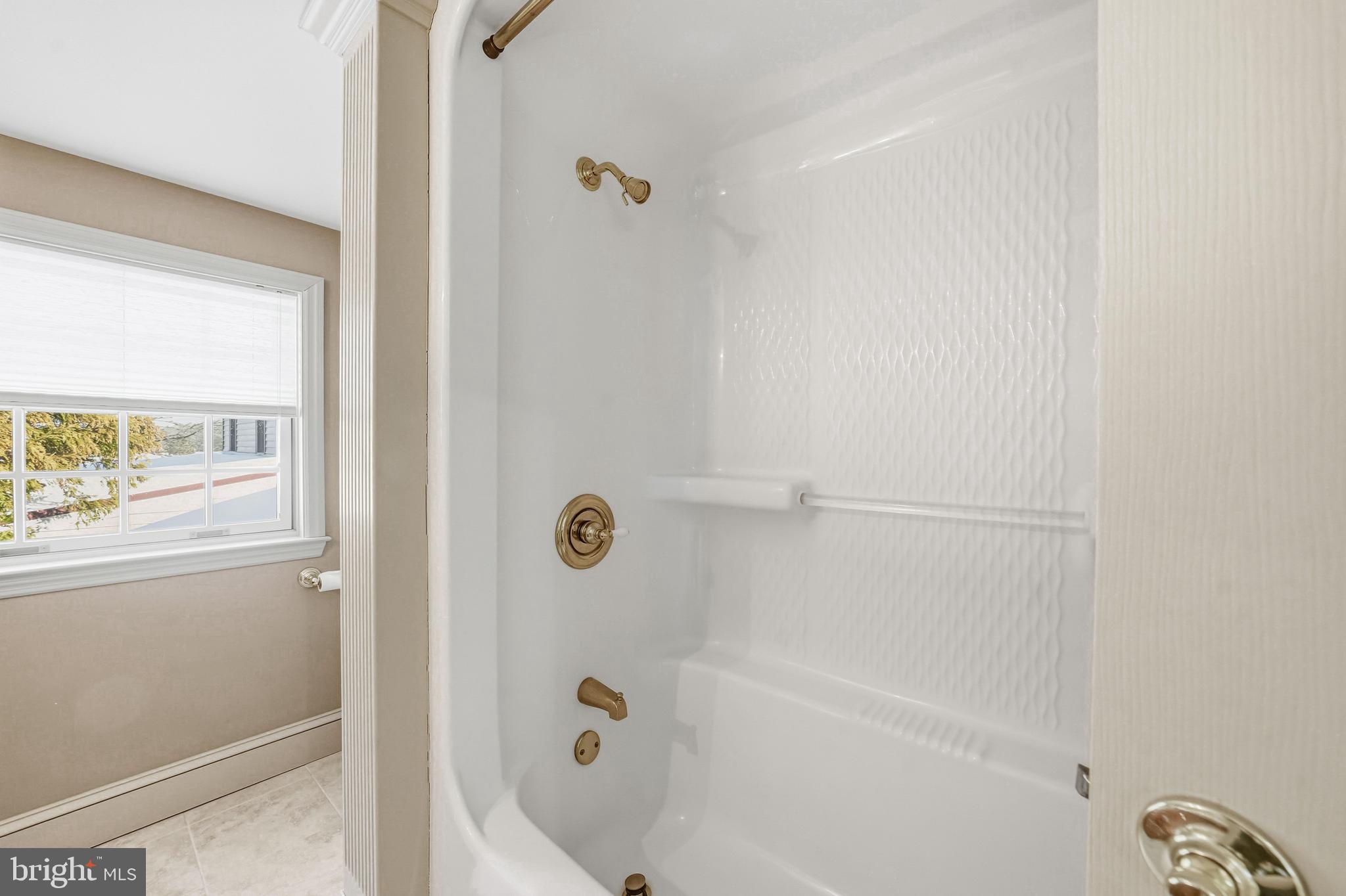 9 Log Cabin Road Perkasie, PA 18944 - Photo 33 of 47 Private In-Law/ Guest Suite Full Bathroom