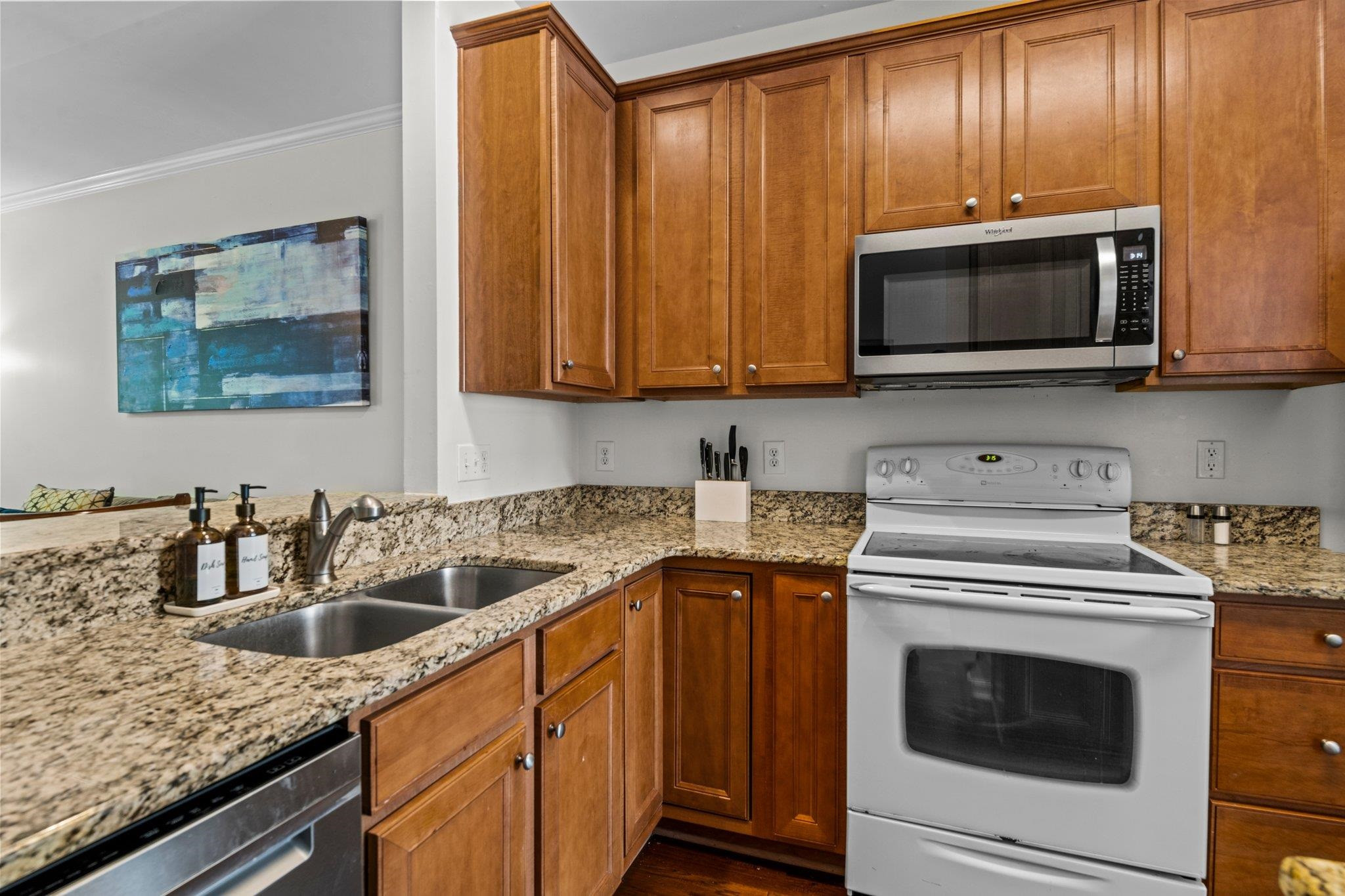 4530 Sugarbend Way Raleigh, NC 27606 - Photo 13 of 35 Photo 13