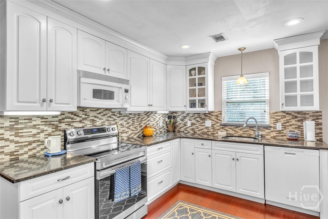 214 Tanglewood Road Savannah, GA 31419 - Photo 12 of 33