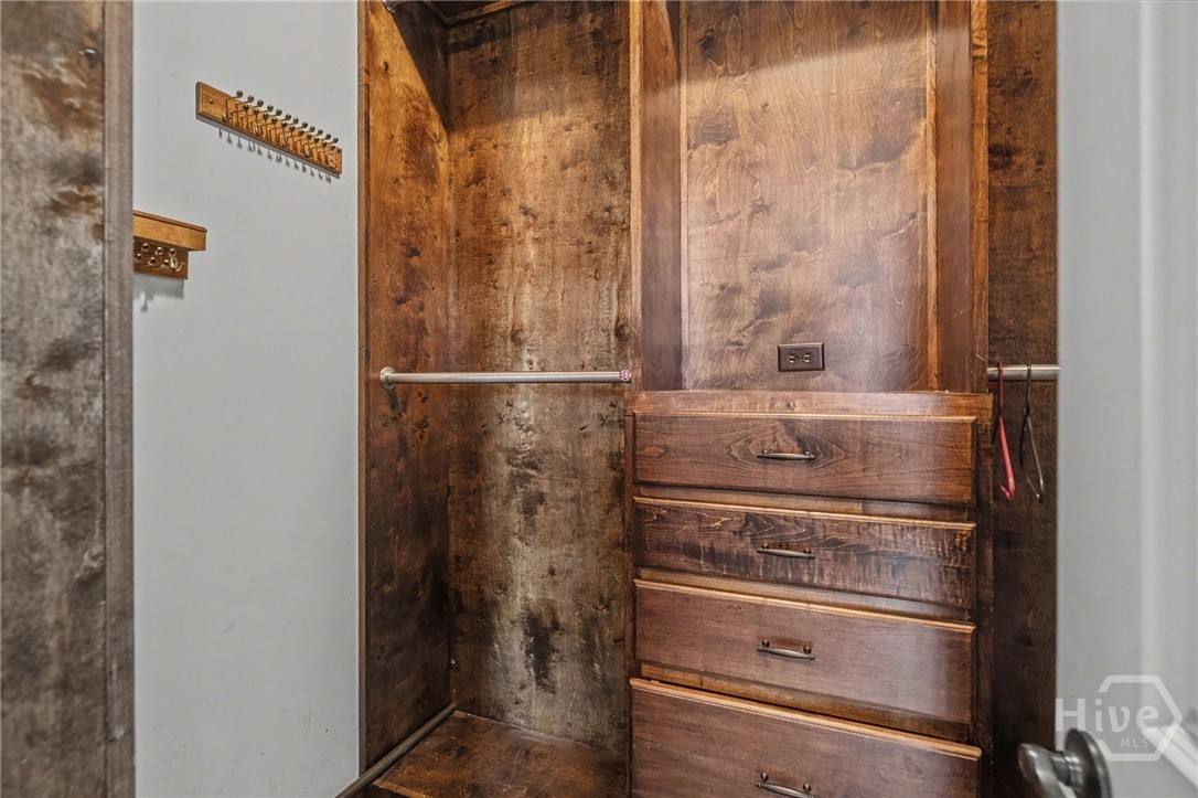 1110 Wilmington Island Road Savannah, GA 31410 - Photo 21 of 59