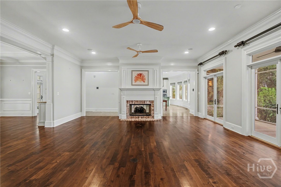 1110 Wilmington Island Road Savannah, GA 31410 - Photo 6 of 59