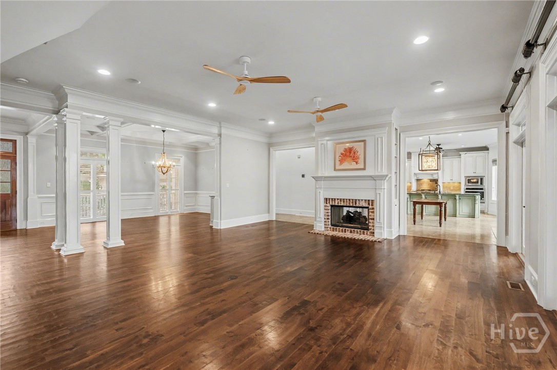 1110 Wilmington Island Road Savannah, GA 31410 - Photo 7 of 59