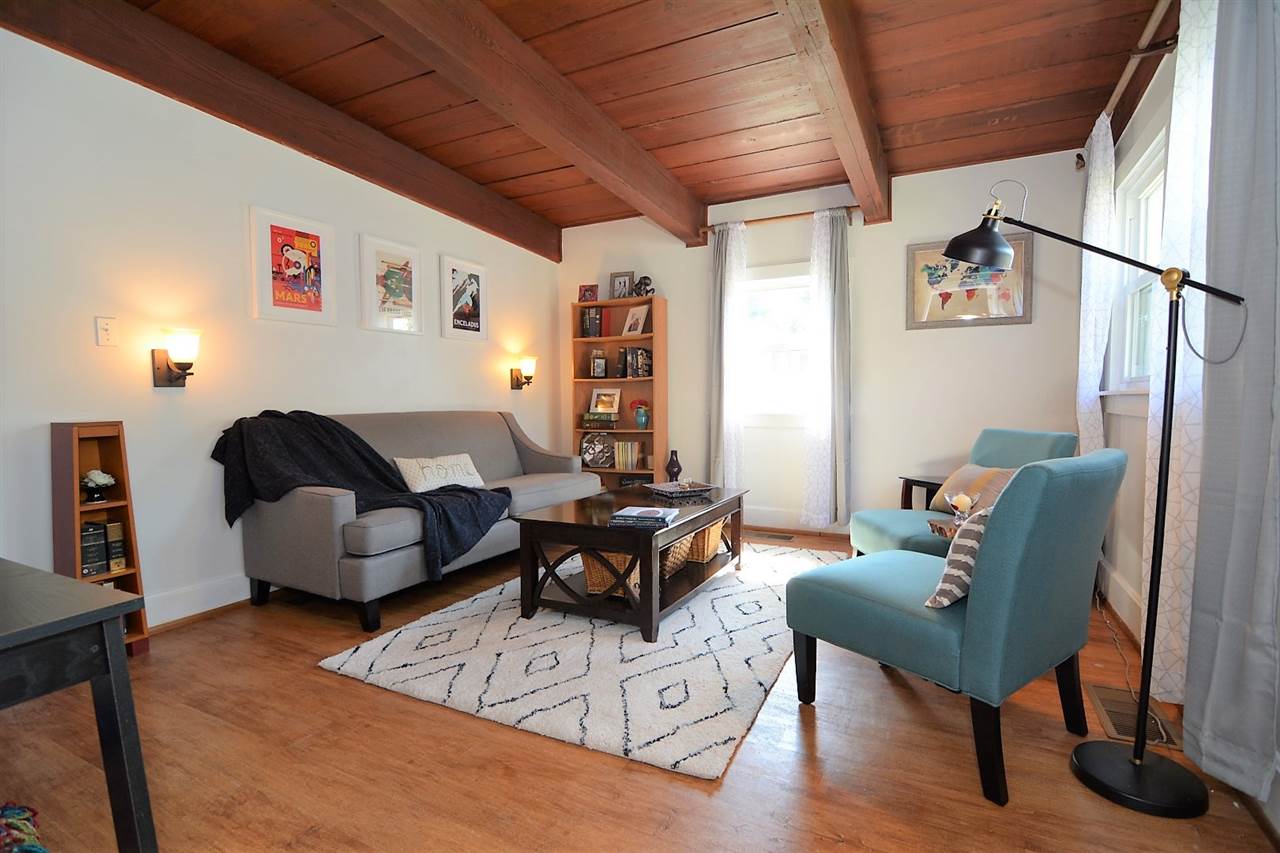 315 Gray Street Newburgh, IN 47630 - Photo 3 of 15