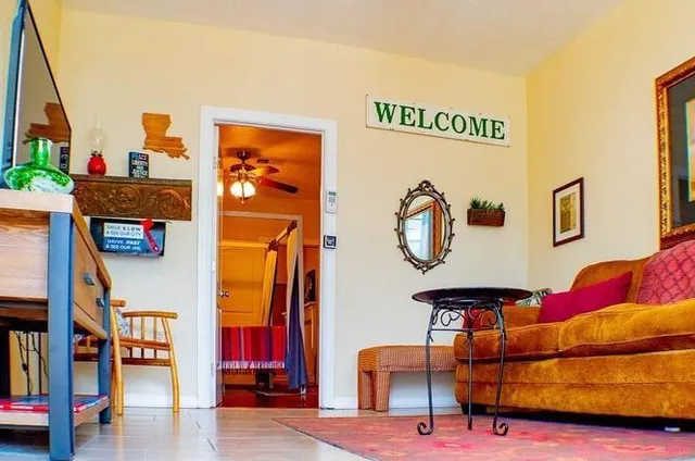 $1,200 | 1403 Port Street, New Orleans, LA 70117