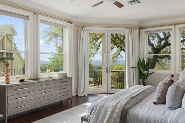 $1,550,000 | 9905 Charthouse Cove, Austin, TX 78730