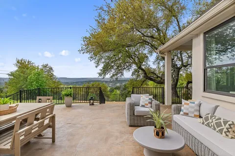 $1,550,000 | 9905 Charthouse Cove, Austin, TX 78730