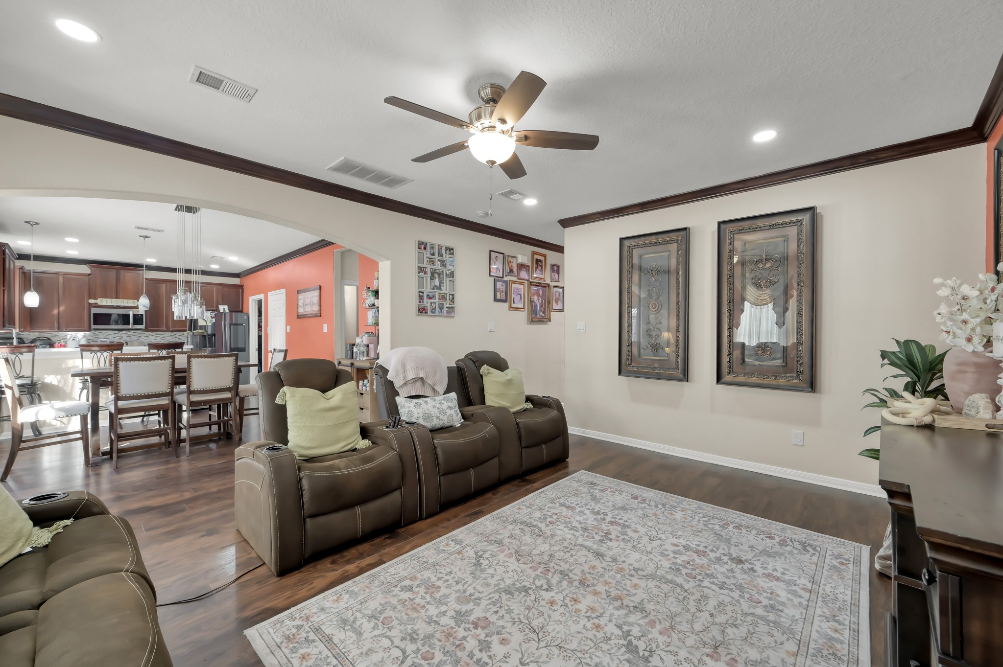 1000 Arbor Way Conroe, TX 77303 - Photo 7 of 29