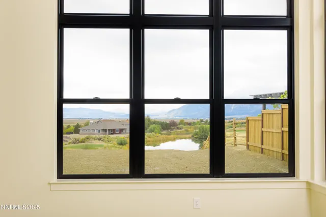 a black and white photo of a picture