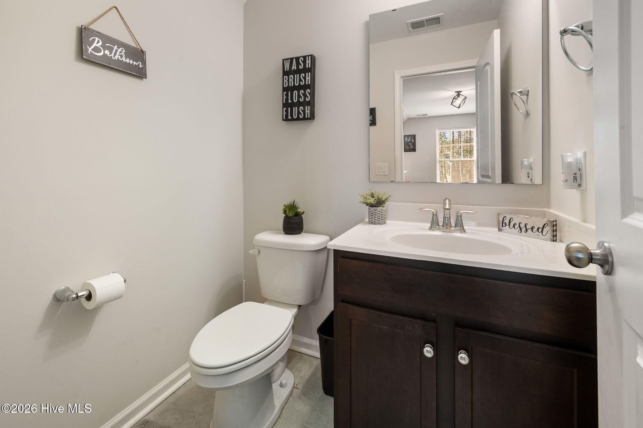 2549 Provence Drive Southeast Bolivia, NC 28422 - Photo 24 of 39 28-web-or-mls-Half bath upstairs