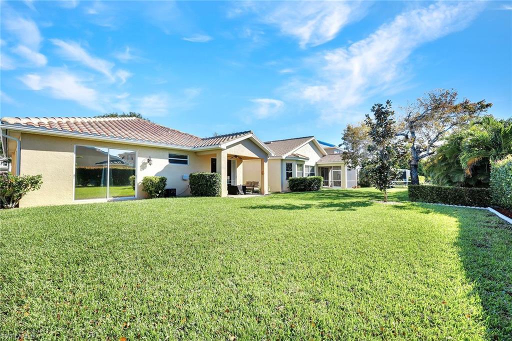 9262 Chestnut Tree Loop Fort Myers, FL 33967 - Photo 15 of 18 Gallery Image 15