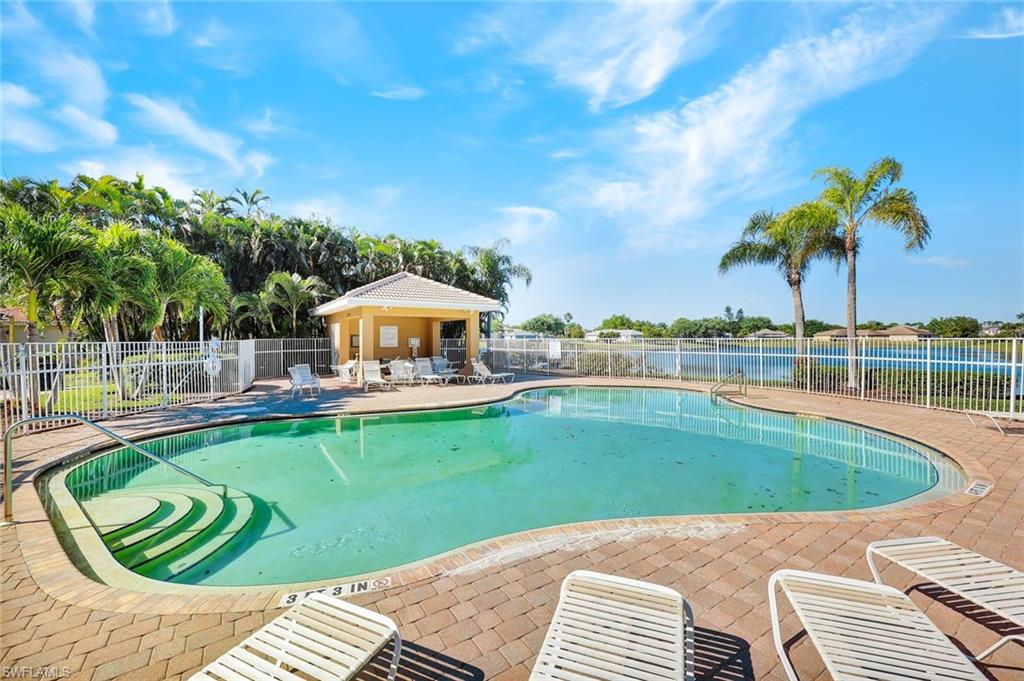 9262 Chestnut Tree Loop Fort Myers, FL 33967 - Photo 16 of 18 Gallery Image 16