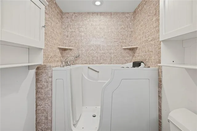 $265,000 | 2215 North 82nd Terrace, Kansas City, KS 66109