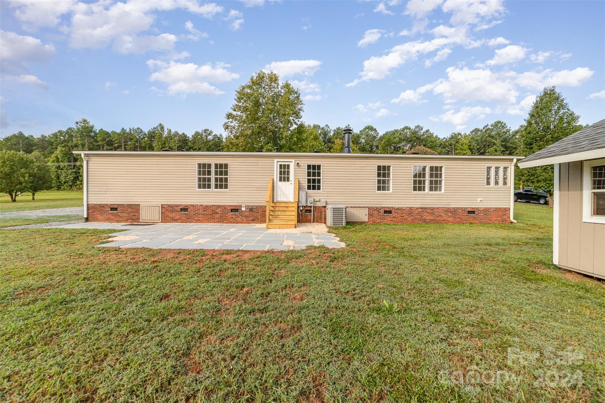 4728 Irish Potato Road Kannapolis, NC 28083 - Photo 28 of 31 Gallery Image 28