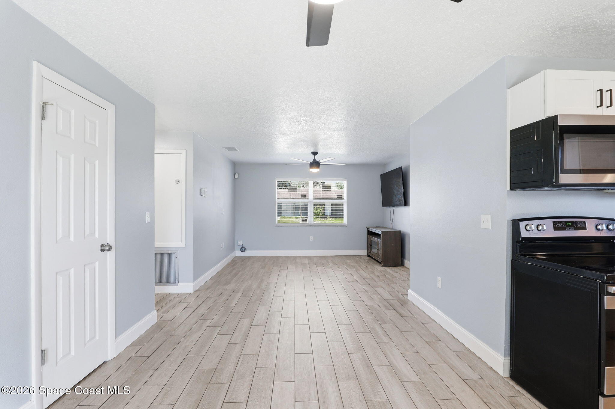 2936 Pembroke Road Melbourne, FL 32935 - Photo 9 of 34 28-web-or-mls-Melbourne_019
