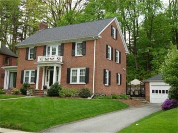 101 Coolidge Road Worcester, MA 01602 - Photo 2 of 23 Gallery Image 2