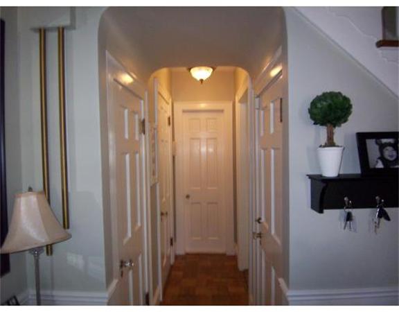 101 Coolidge Road Worcester, MA 01602 - Photo 5 of 23 Gallery Image 5