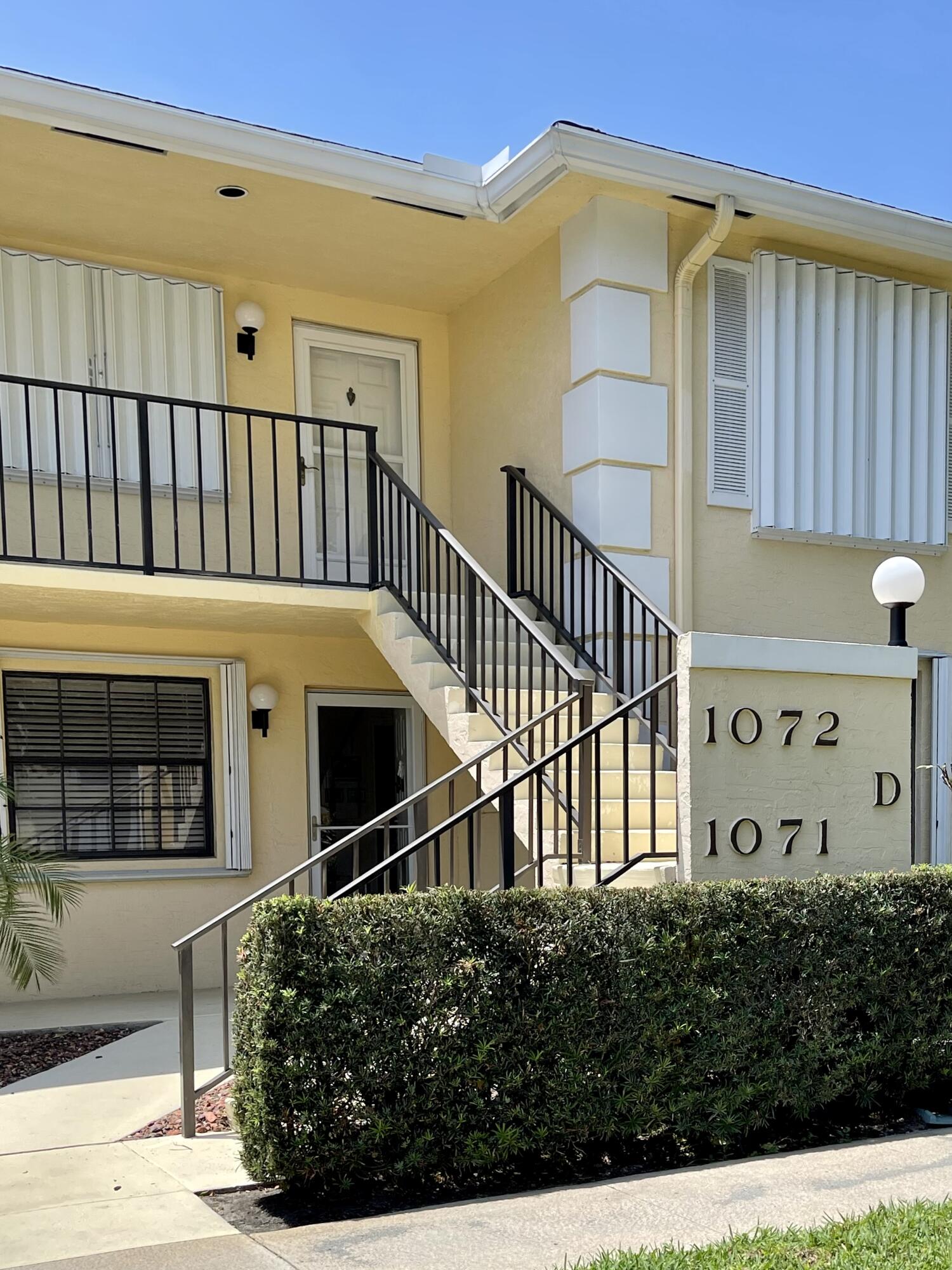 1072 Keystone Drive, Unit D Jupiter, FL 33458 - Photo 4 of 28 FullSizeRender (27)