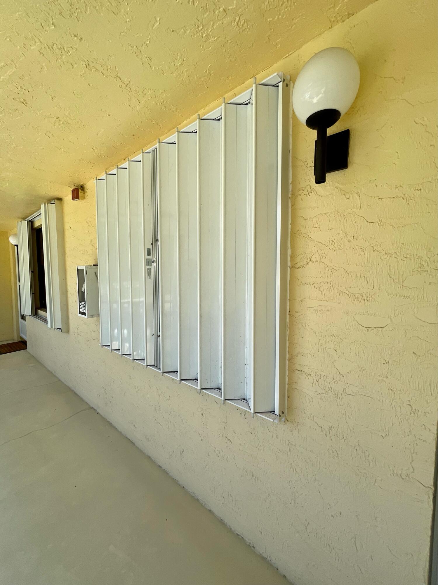 1072 Keystone Drive, Unit D Jupiter, FL 33458 - Photo 5 of 28 FullSizeRender (34)