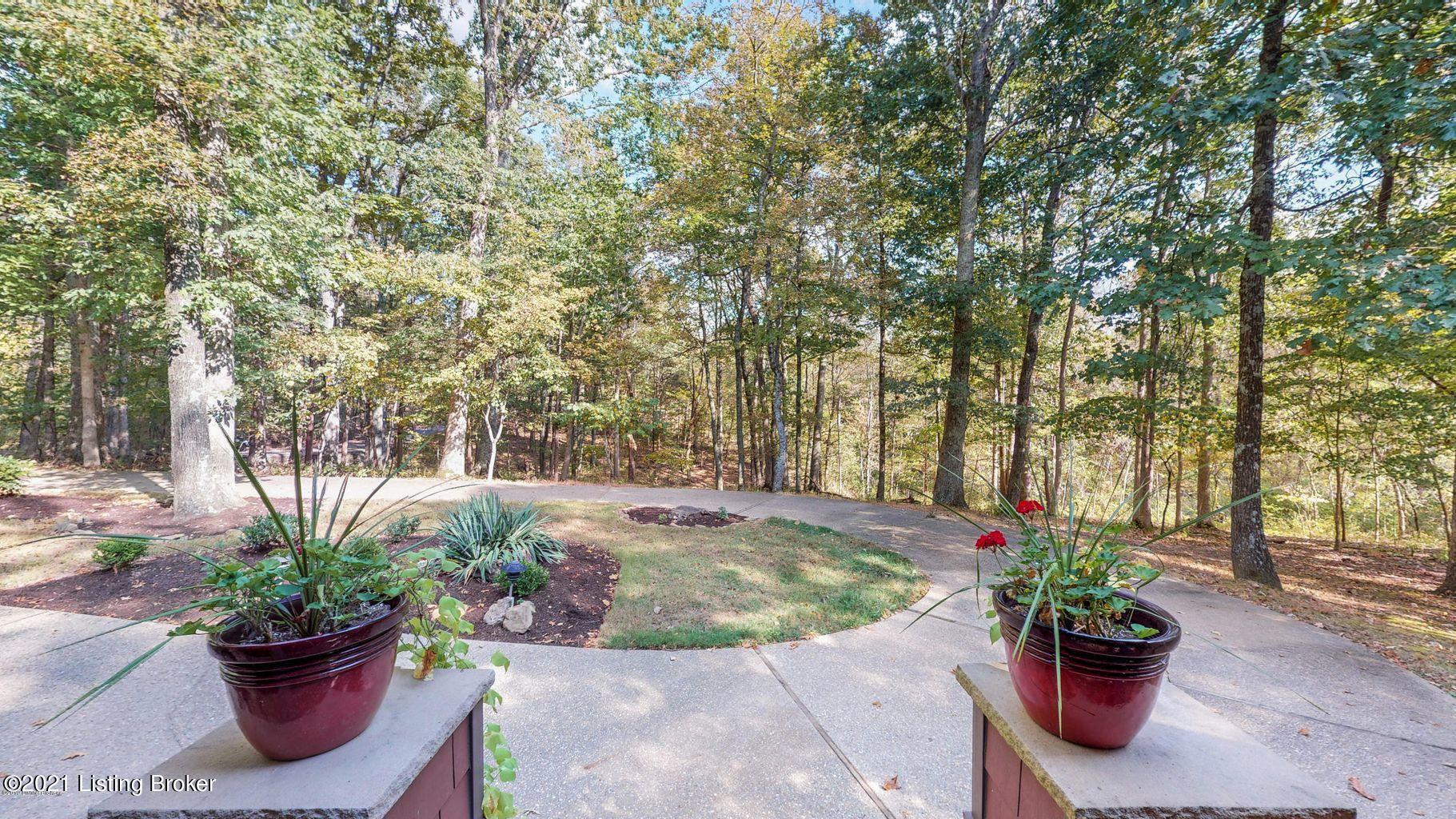 17202 Creek Ridge Road Louisville, KY 40245 - Photo 6 of 79 59