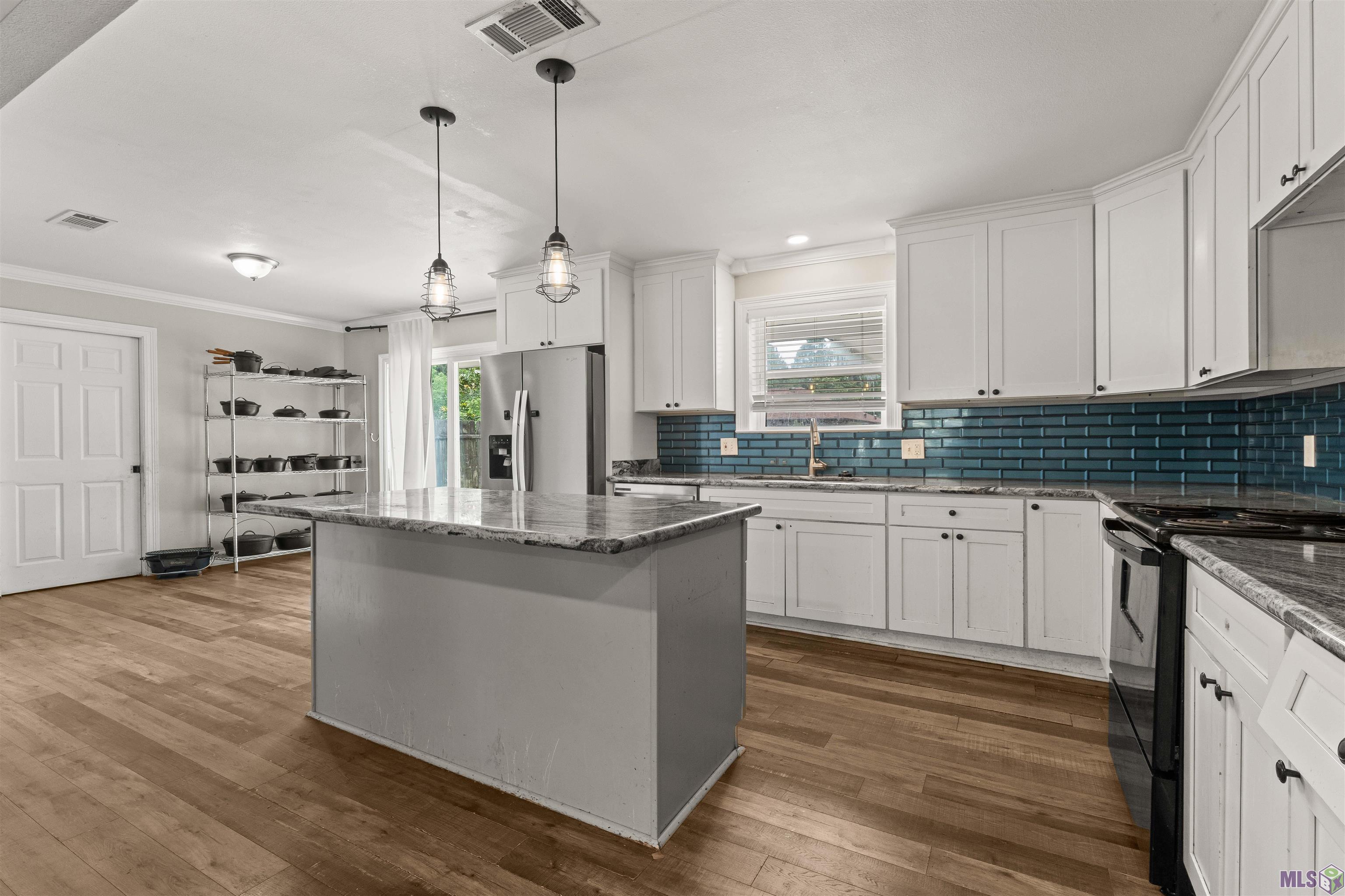 1088 Sinclair Drive Baton Rouge, LA 70815 - Photo 5 of 8