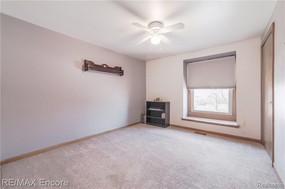 2075 Highsplint Drive Rochester, MI 48307 - Photo 30 of 48 2075 Highsplint-30.jpg