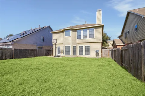 $305,000 | 17143 Deaton Mill Drive, Houston, TX 77095