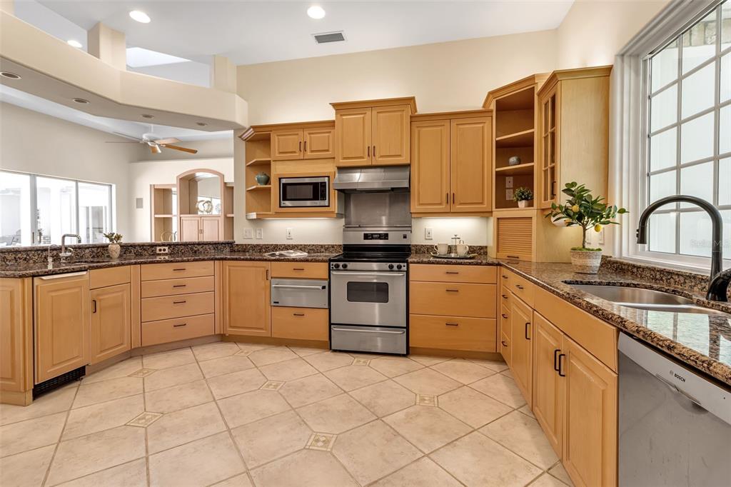 137 Osprey Point Drive Osprey, FL 34229 - Photo 28 of 99