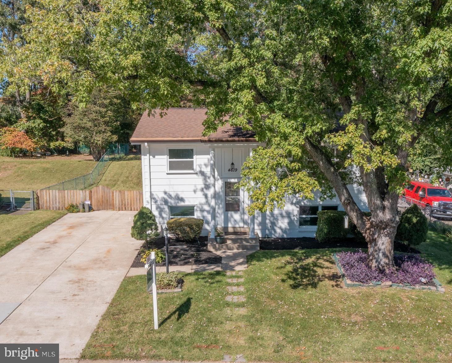 4619 Evansdale Road Woodbridge, VA 22193 - Photo 2 of 30