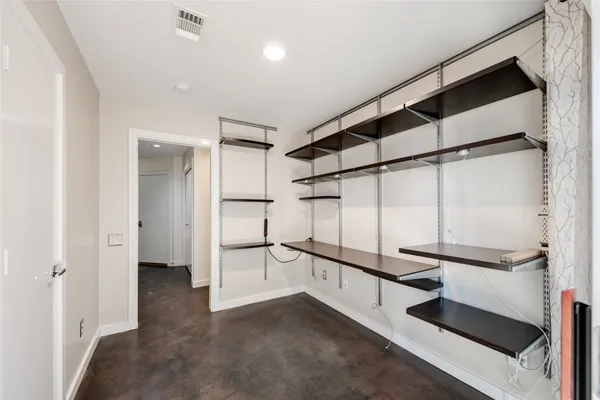 $2,500 | 807 Robin Street, Houston, TX 77019