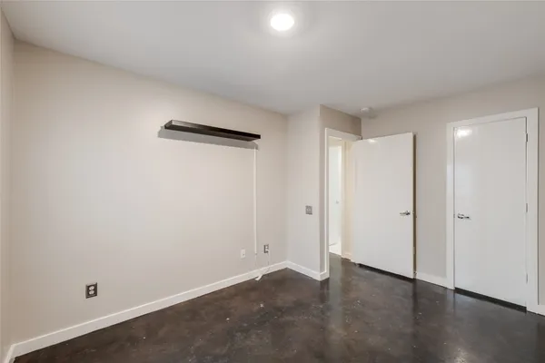 $2,500 | 807 Robin Street, Houston, TX 77019