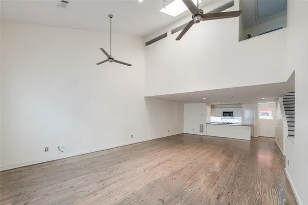 $2,500 | 807 Robin Street, Houston, TX 77019