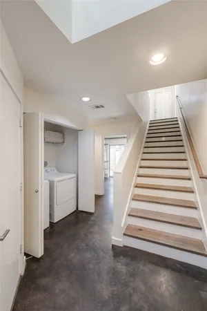 $2,500 | 807 Robin Street, Houston, TX 77019