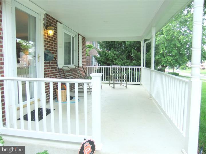 220 Welsh Drive Springfield, PA 19064 - Photo 2 of 25