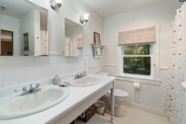 $1,100,000 | 4259 Roosevelt Highway, Colchester, VT 05446