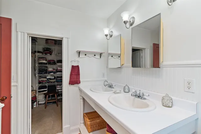 $1,100,000 | 4259 Roosevelt Highway, Colchester, VT 05446