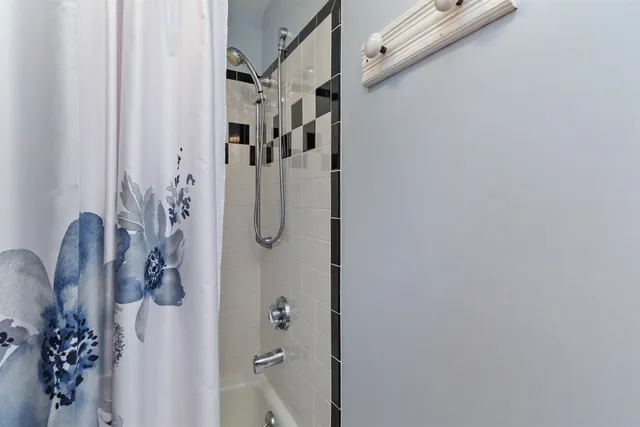 $1,100,000 | 4259 Roosevelt Highway, Colchester, VT 05446