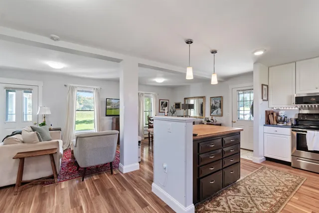 $1,100,000 | 4259 Roosevelt Highway, Colchester, VT 05446