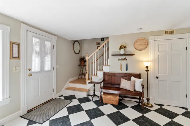 $1,100,000 | 4259 Roosevelt Highway, Colchester, VT 05446