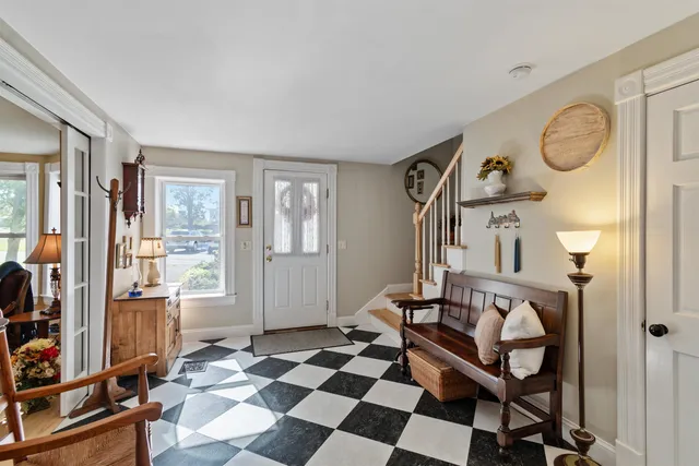 $1,100,000 | 4259 Roosevelt Highway, Colchester, VT 05446