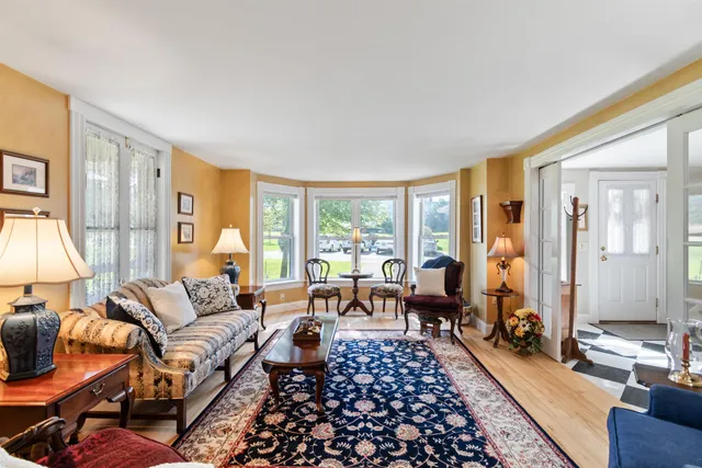 $1,100,000 | 4259 Roosevelt Highway, Colchester, VT 05446