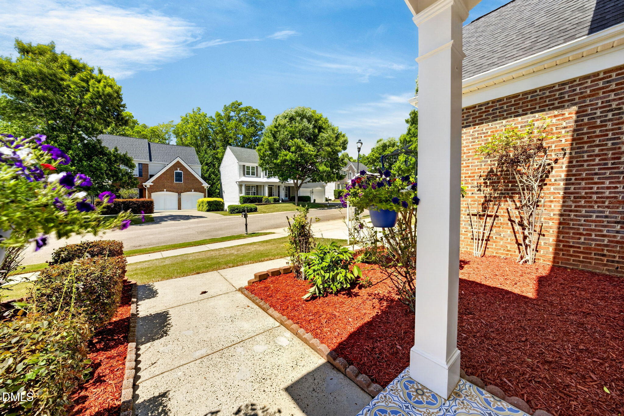 7733 Silver View Lane Raleigh, NC 27613 - Photo 7 of 66