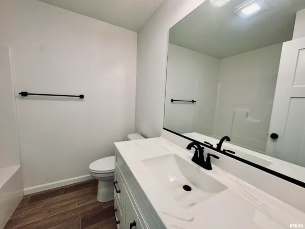 $415,900 | 4014 West Fiona Way, Dunlap, IL 61525