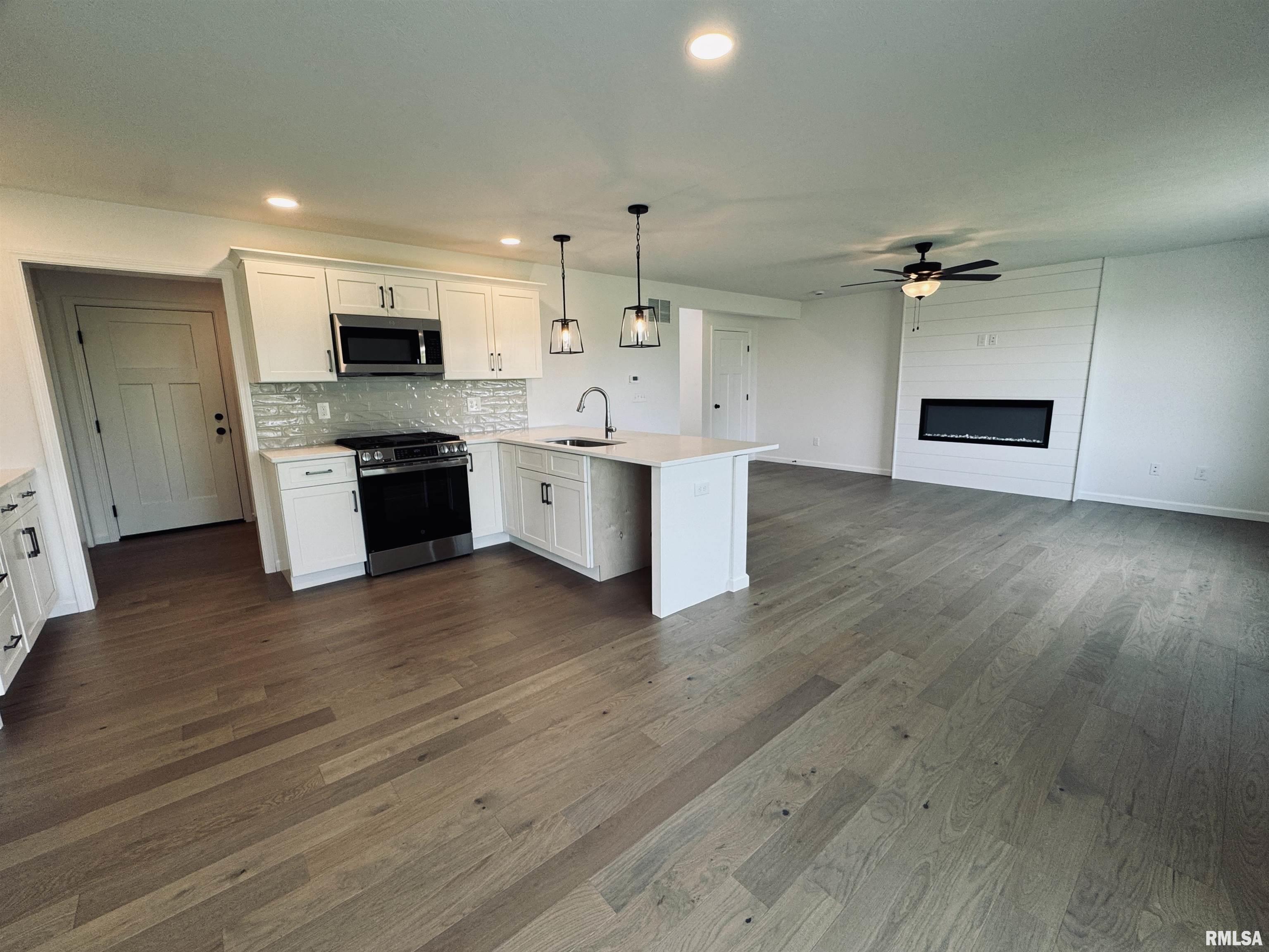 4014 West Fiona Way Dunlap, IL 61525 - Photo 10 of 41